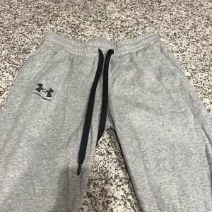 Used but good condition. No stains.